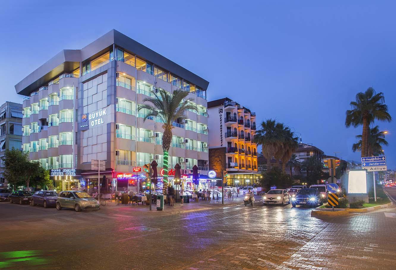 Bueyuek (adults Only) Hotell