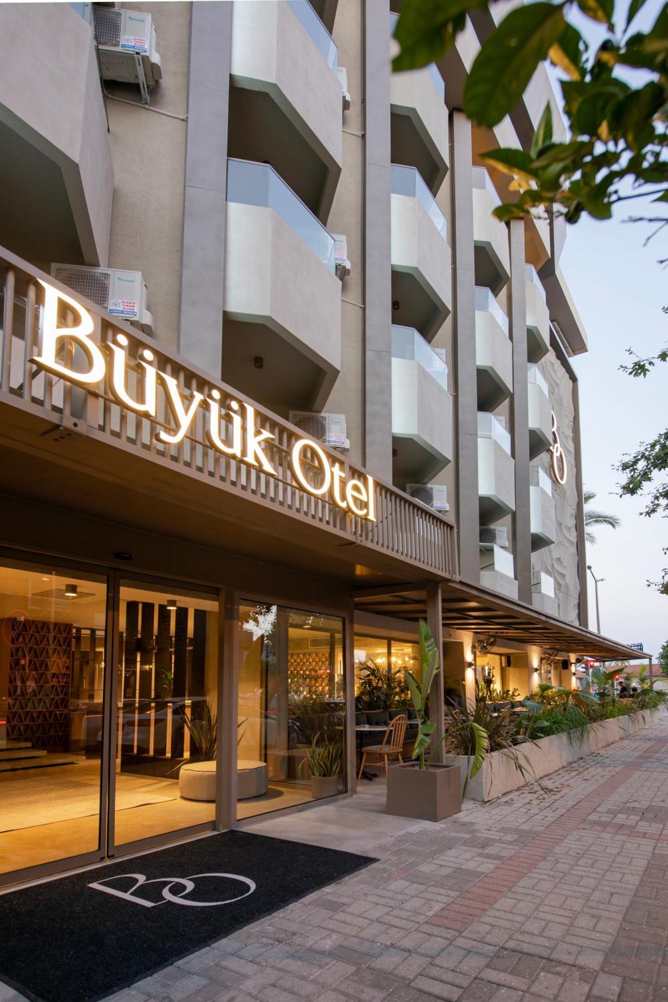 Hotell Bueyuek (adults Only)